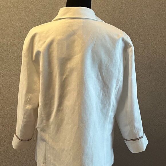 NWT Coldwater Creek Linen White Round Neck 3/4 Sleeve  Closure Jaket size M - Picture 3 of 12